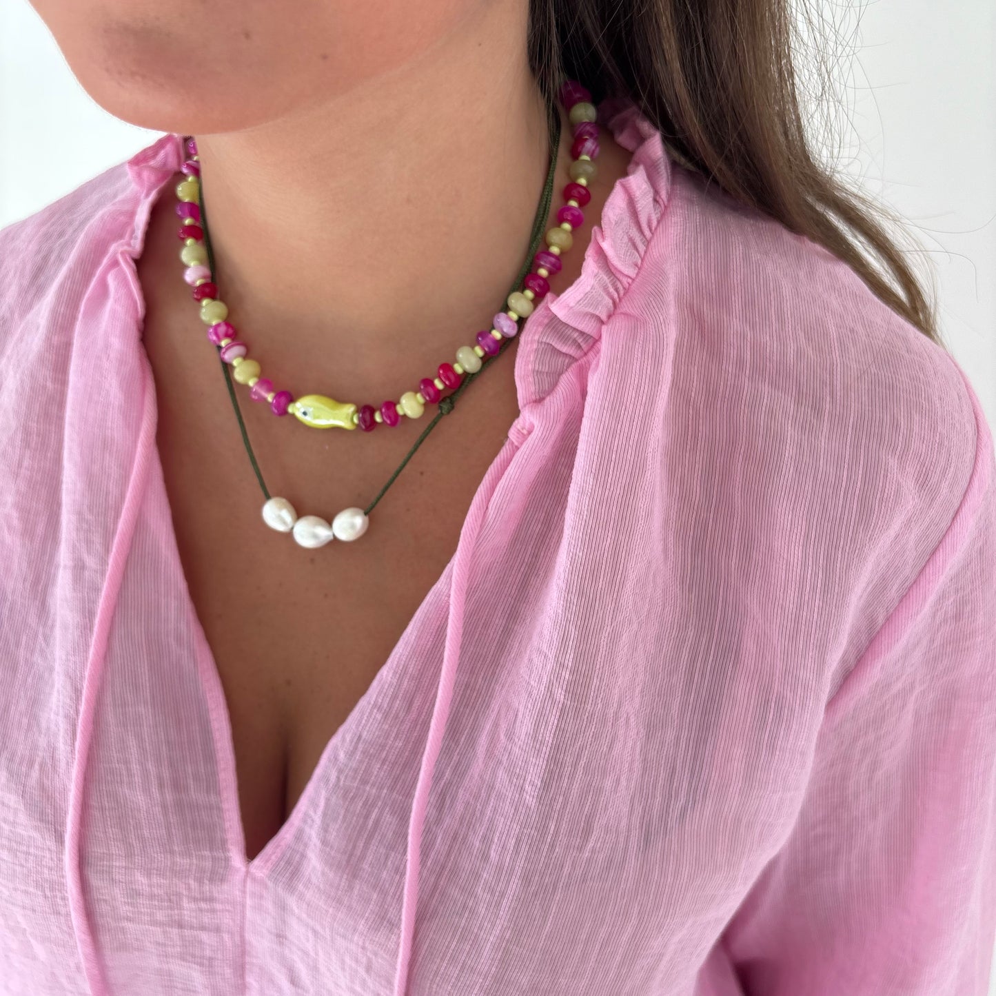 Penelope pearl necklace in olive green
