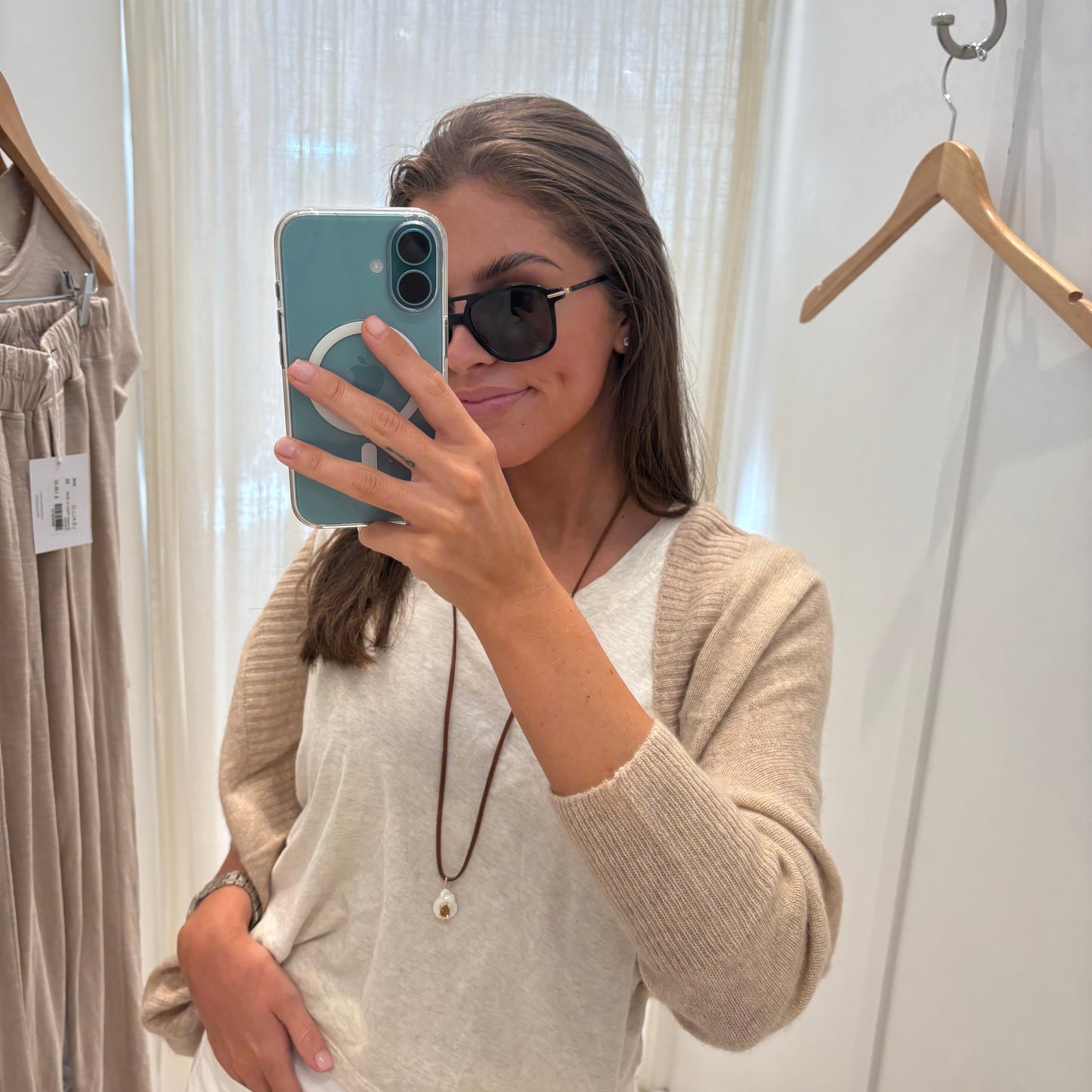 Freshwater pearl necklace with green stone