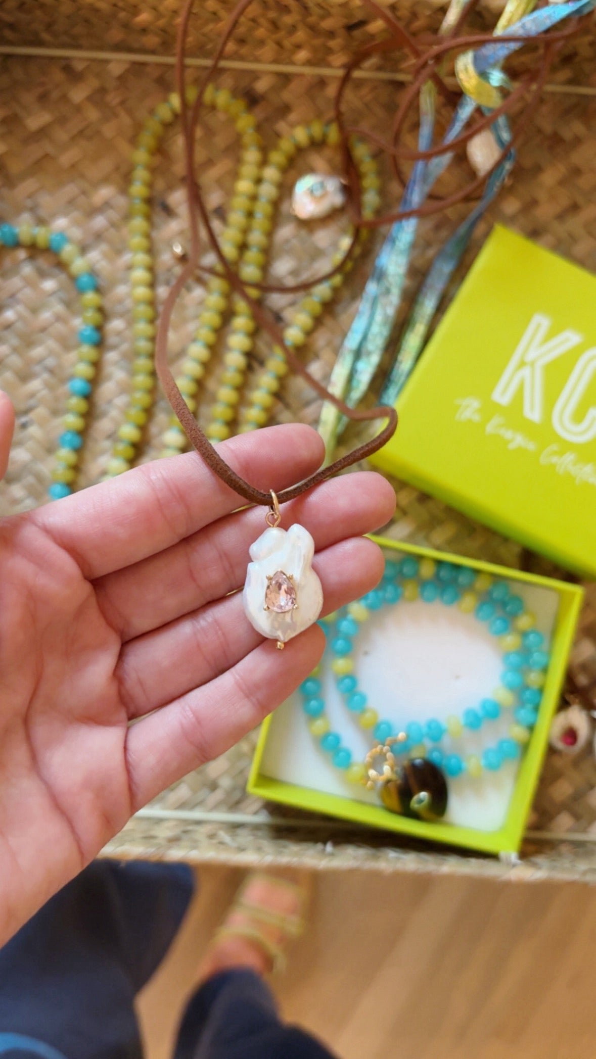 Freshwater pearl necklace with light pink stone