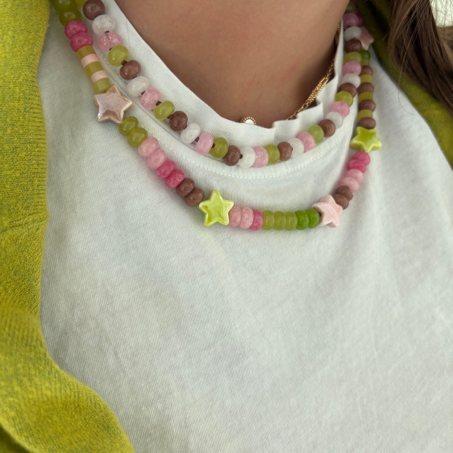 The Celly star necklace - brown chartreuse and pink stones