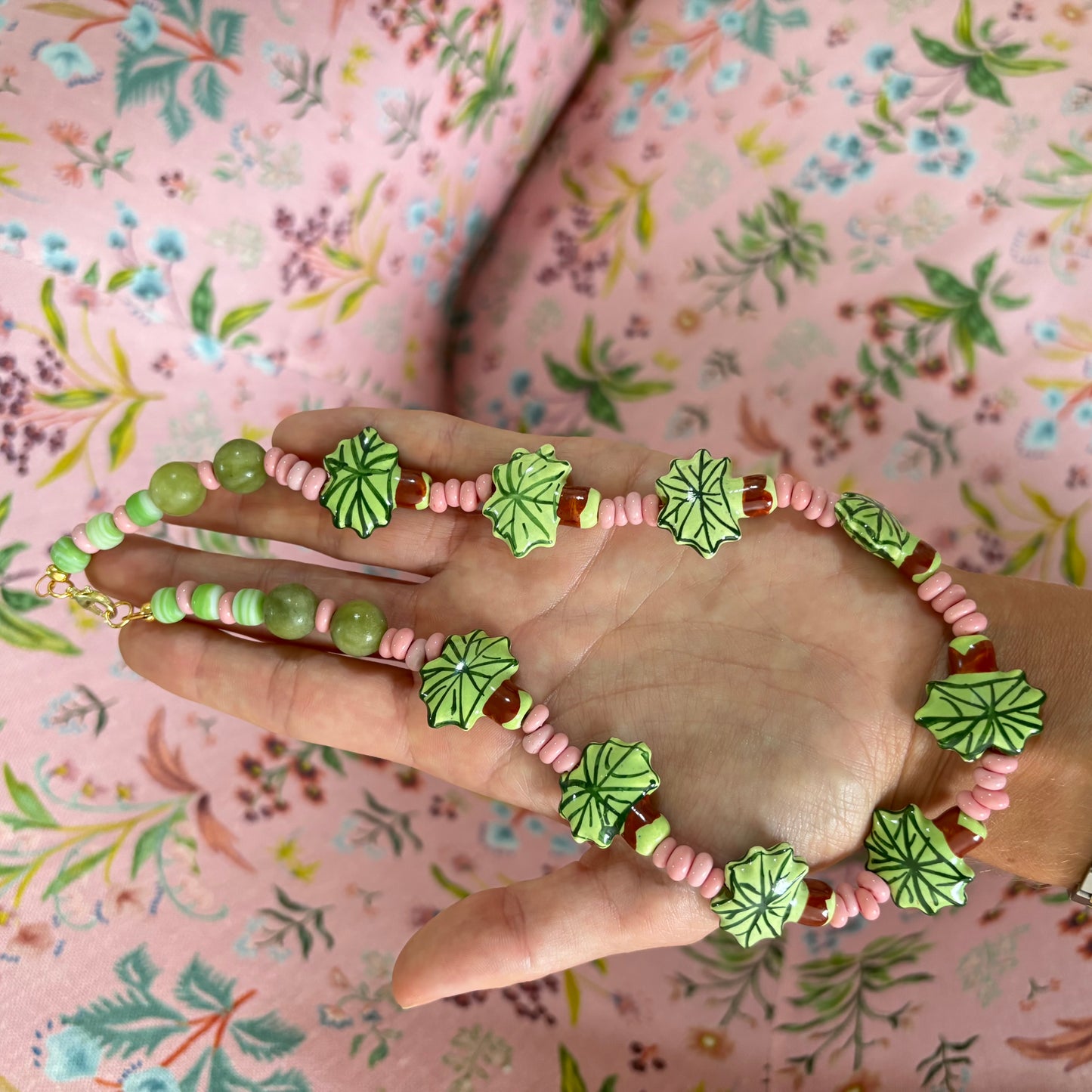 Poppy palm tree necklace