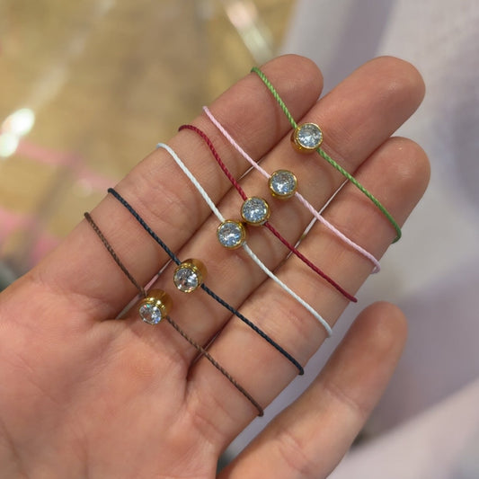 The whisper - dainty diamond bracelet