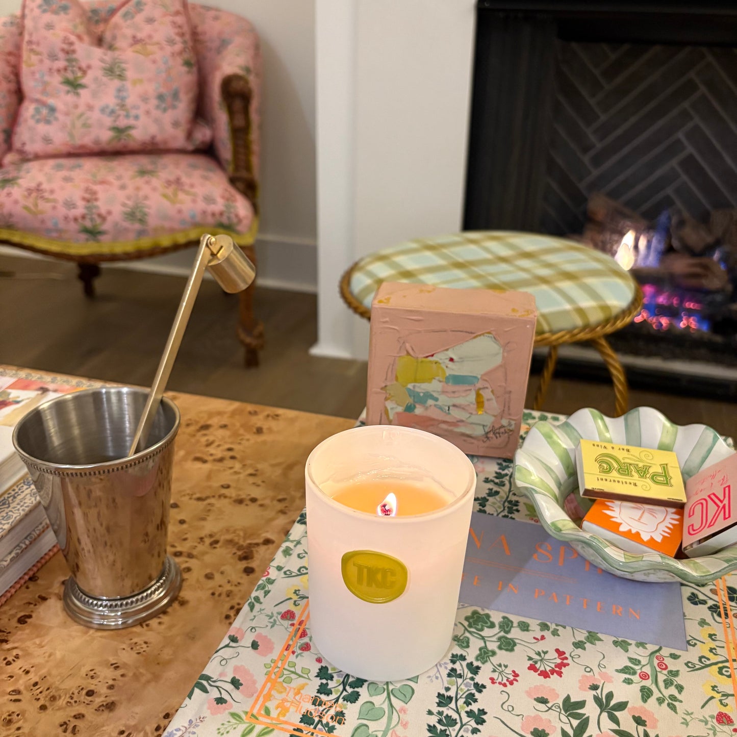 Non-toxic Happy Holiday Candle SOLD OUT 4X this is a pre-order SHIPS DEC 2nd