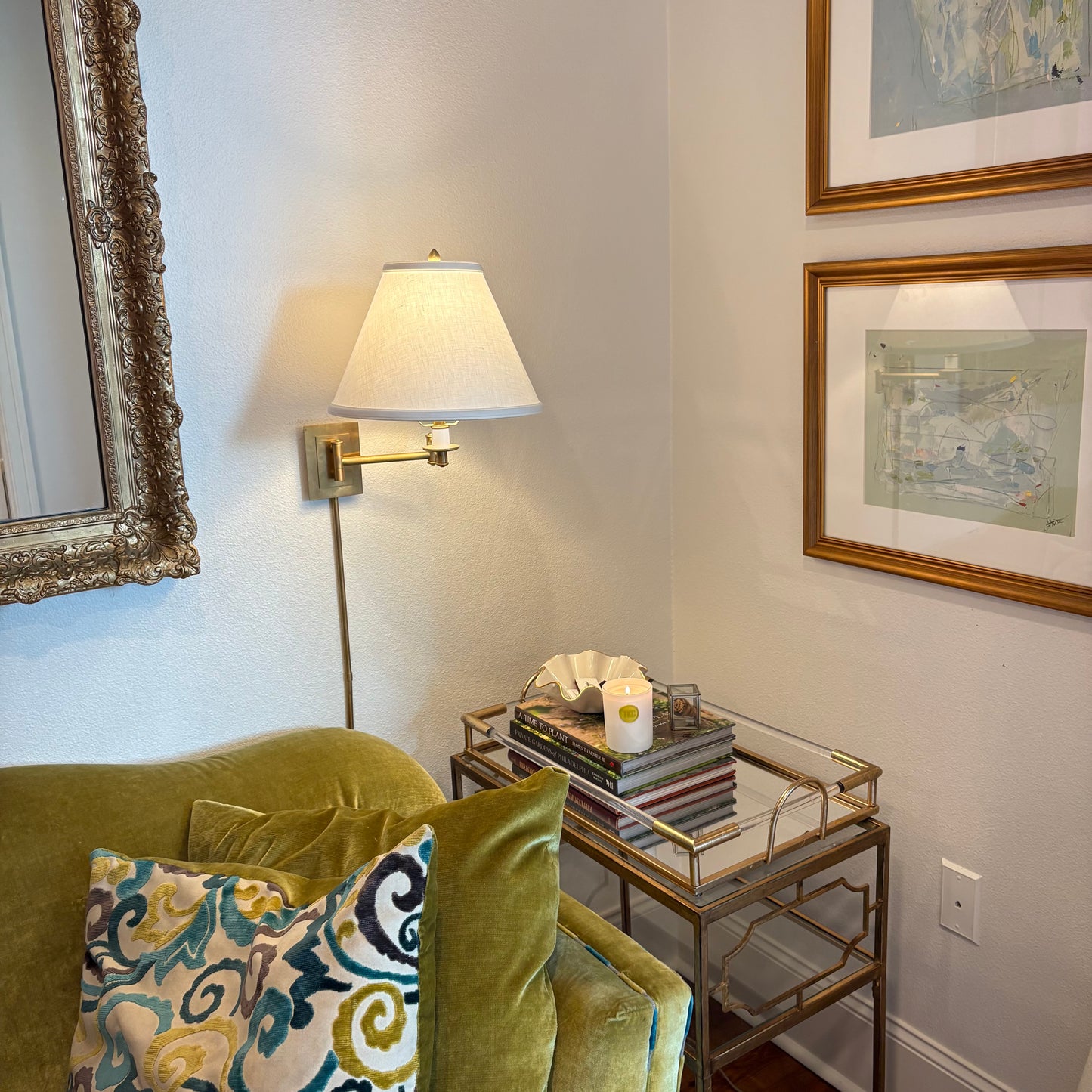 Non-toxic Happy Holiday Candle SOLD OUT 4X this is a pre-order SHIPS DEC 2nd