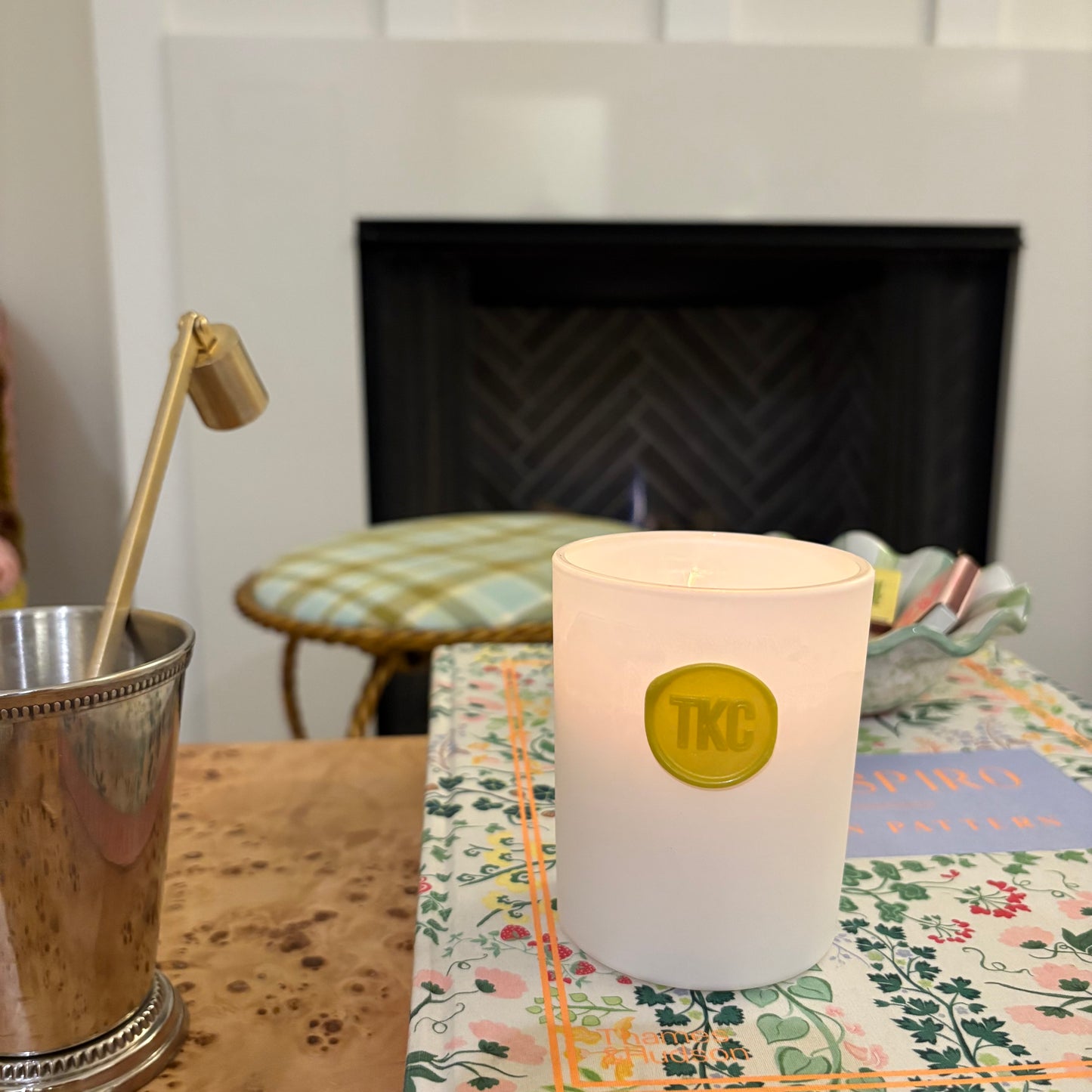 Non-toxic Happy Holiday Candle SOLD OUT 4X this is a pre-order SHIPS DEC 2nd