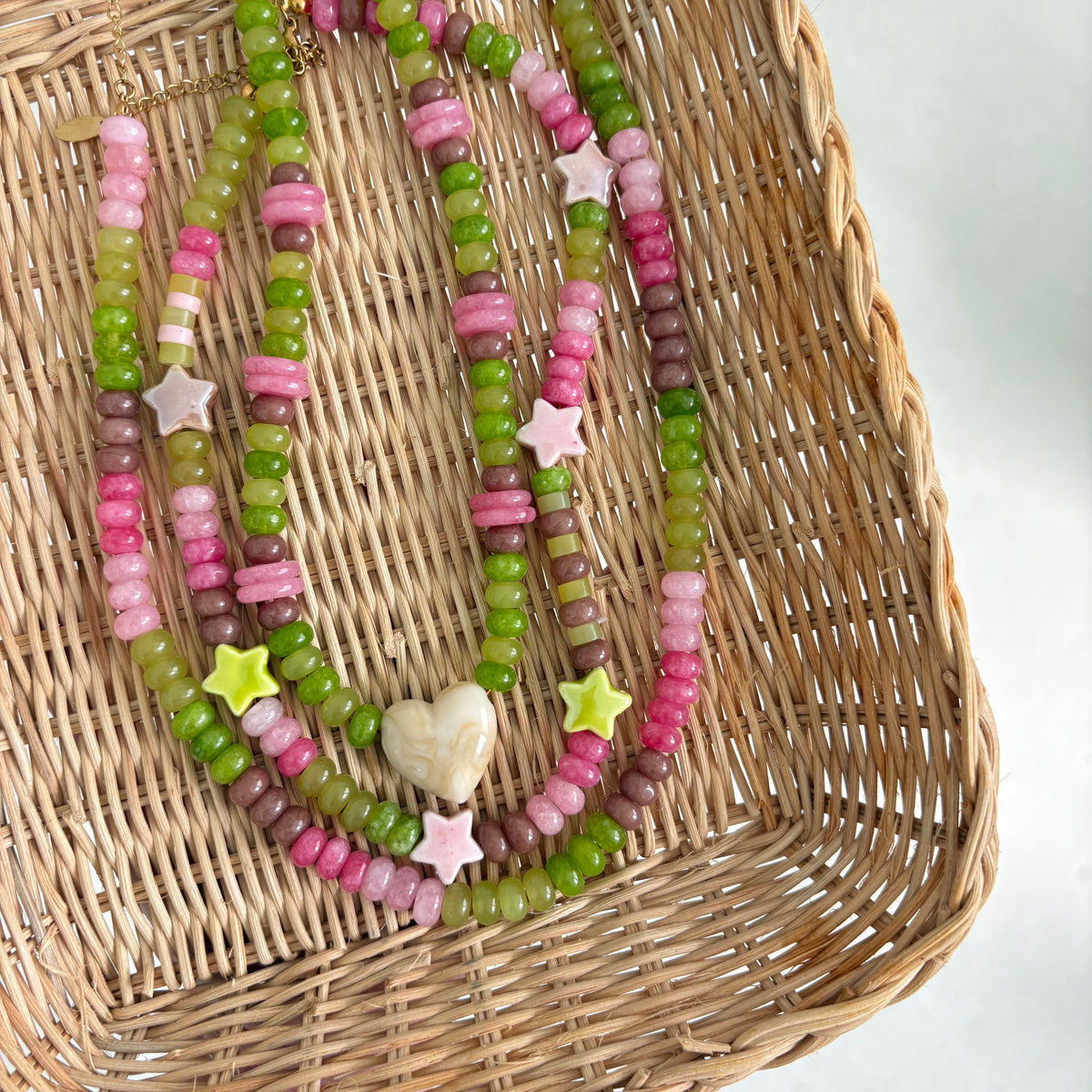 The Celly star necklace - brown chartreuse and pink stones