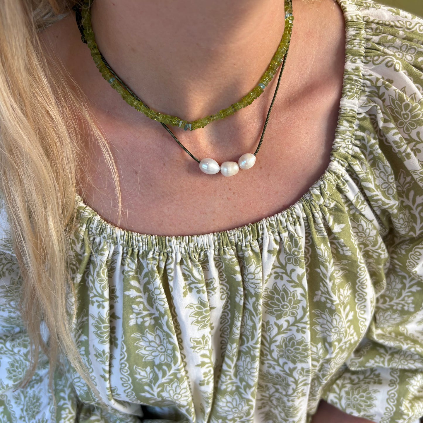 Penelope pearl necklace in olive green
