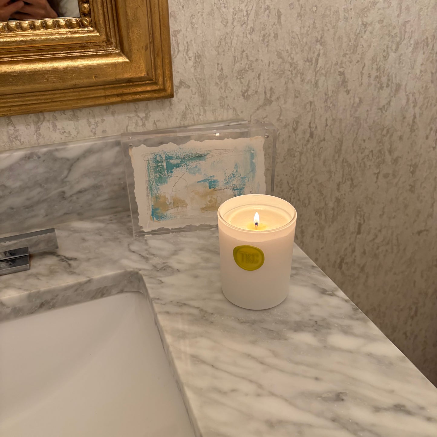 Non-toxic Happy Holiday Candle SOLD OUT 4X this is a pre-order SHIPS DEC 2nd