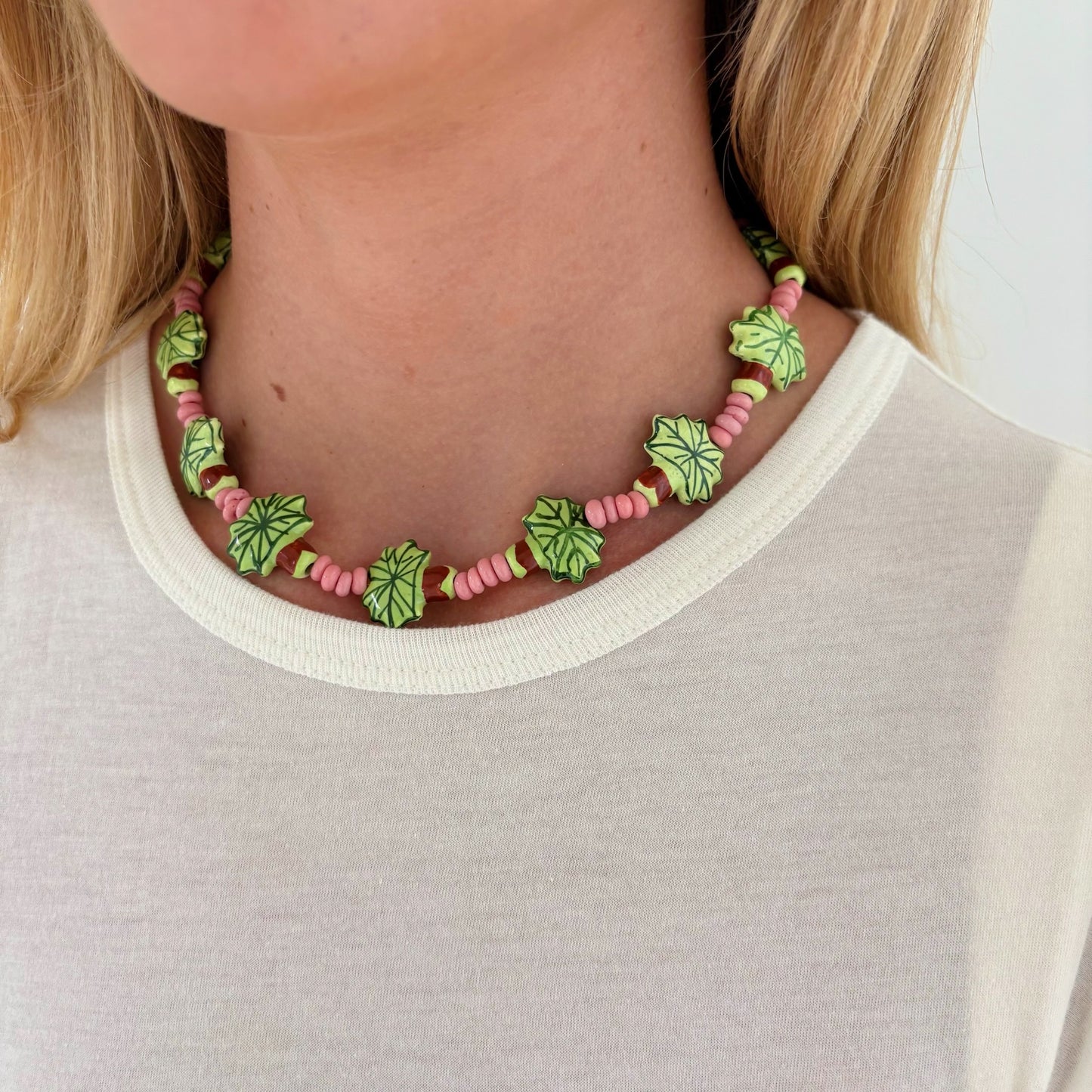 Poppy palm tree necklace
