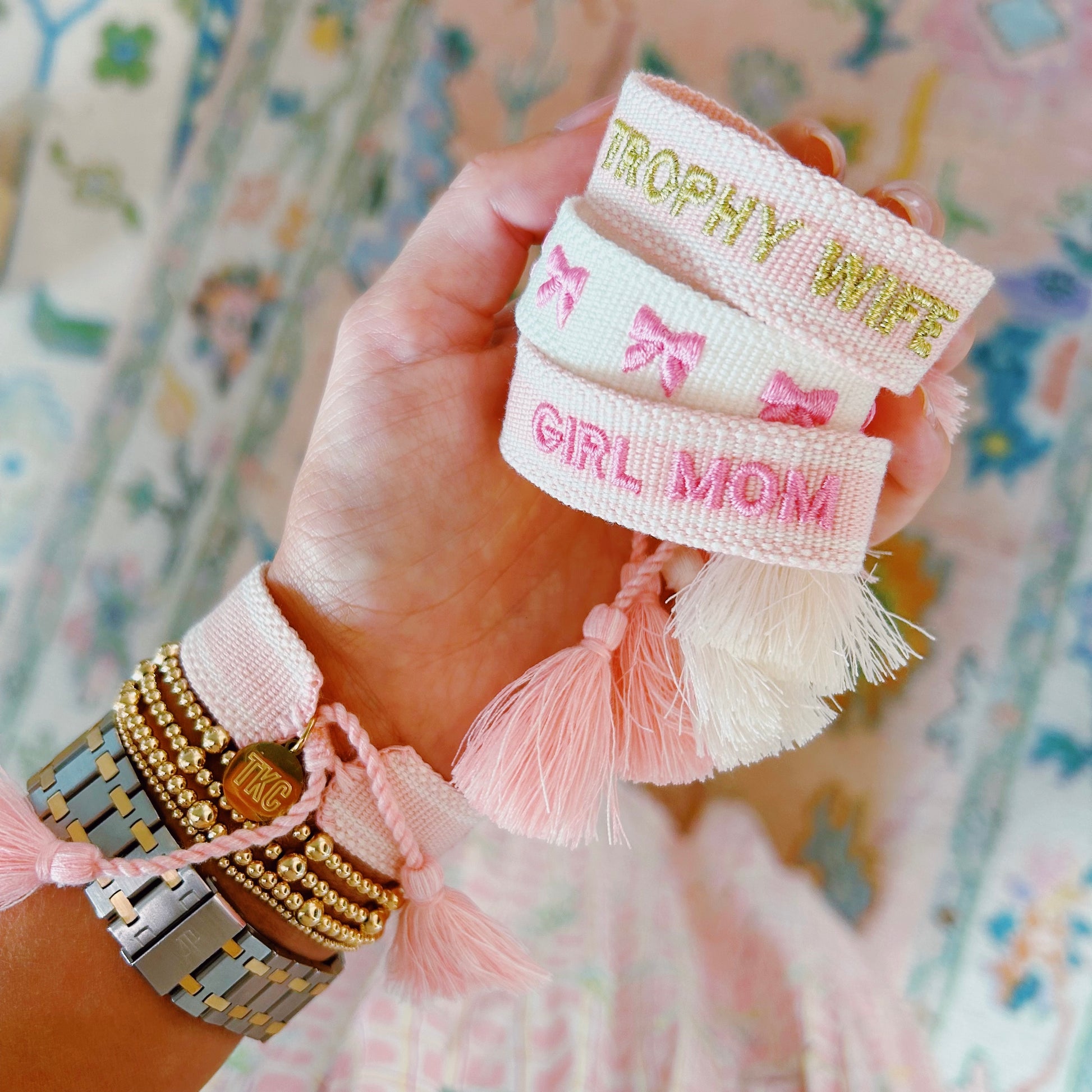 Pink bow tassel bracelet – The Kenzie Collective