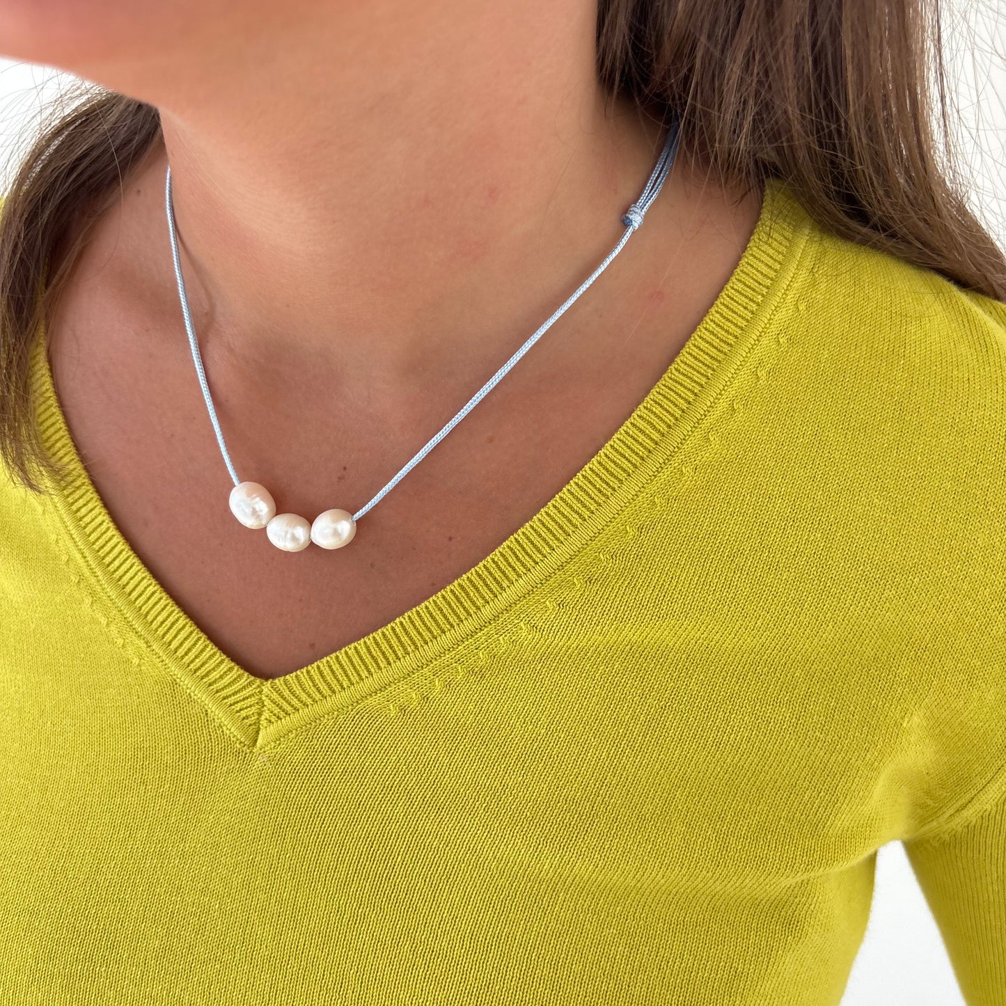 Penelope pearl necklace in blue