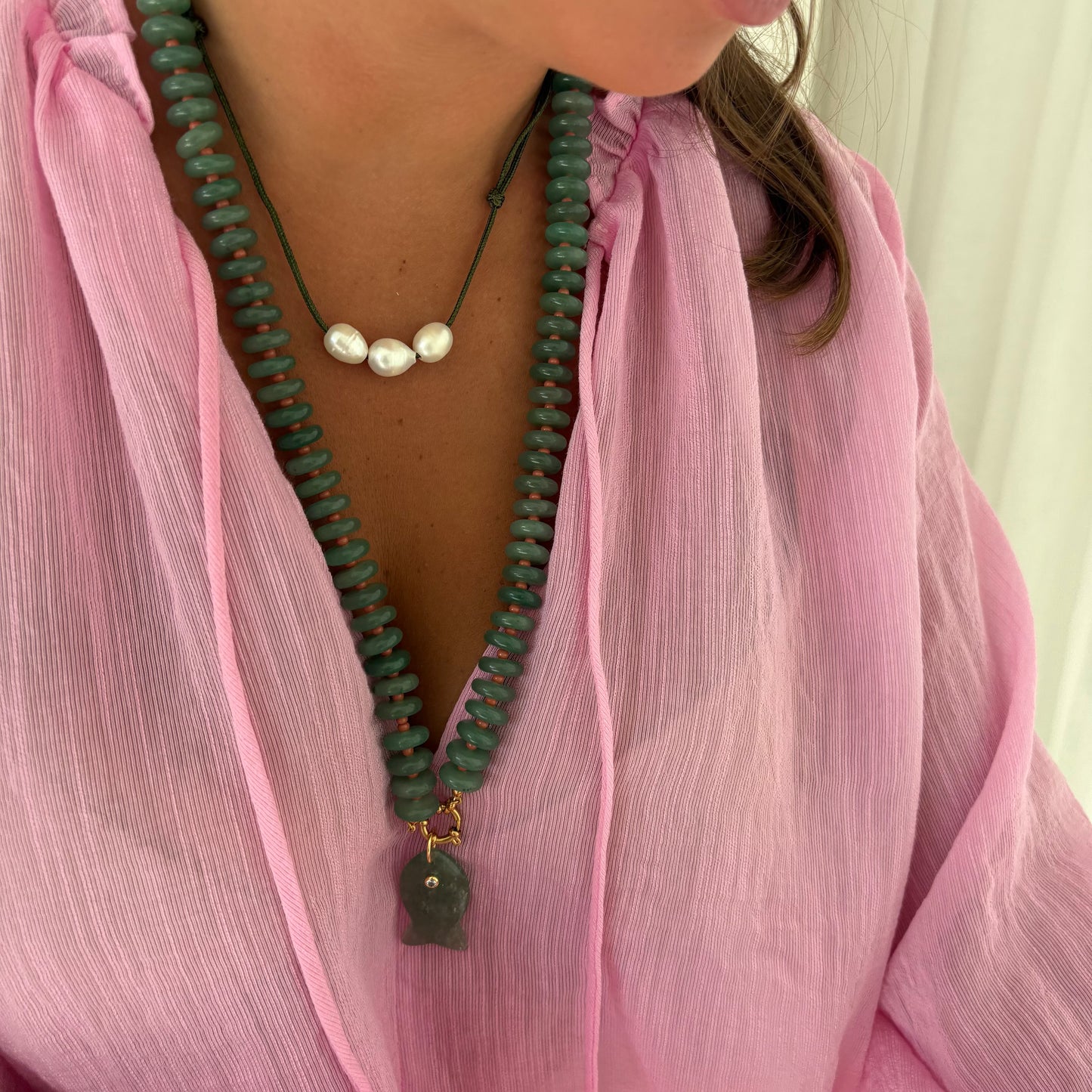 Penelope pearl necklace in olive green